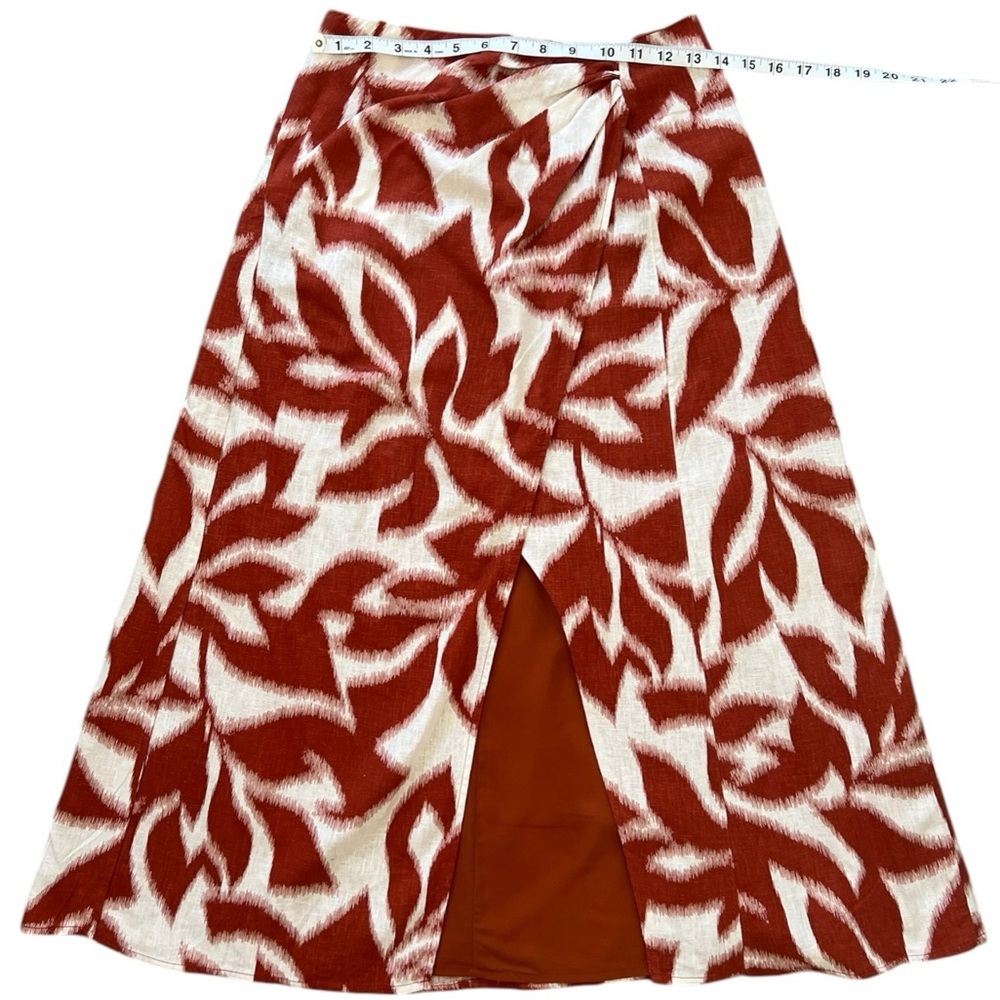 Banana Republic Matching Set – Crop Top (Size 2) & Tulip Midi Skirt (Size 4) - Picture 12 of 14
